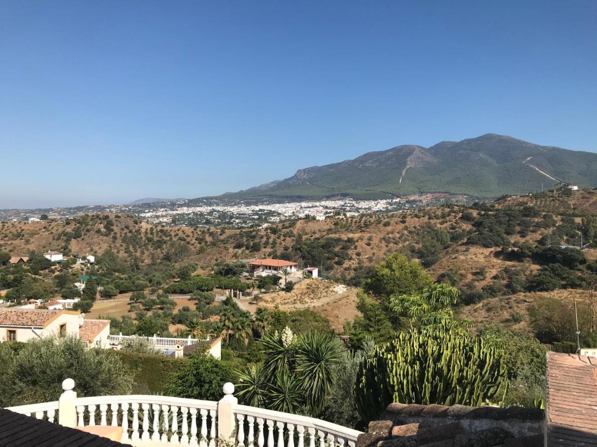 מאלגה Studio Views Apartment, Cortijo Fruitful Hills מראה חיצוני תמונה